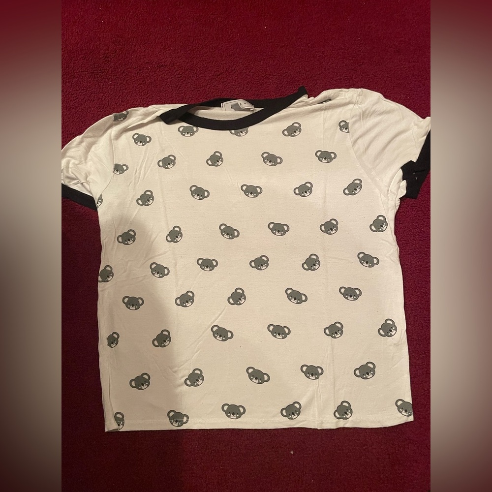 Gaze Koala Women’s Shirt, Size Medium